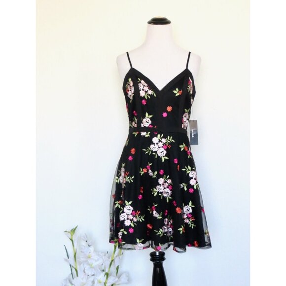 NEW! Lulus Favorite Fleur Mesh Floral Mesh Embroidered Skater Dress Black SZ S - Picture 5 of 11